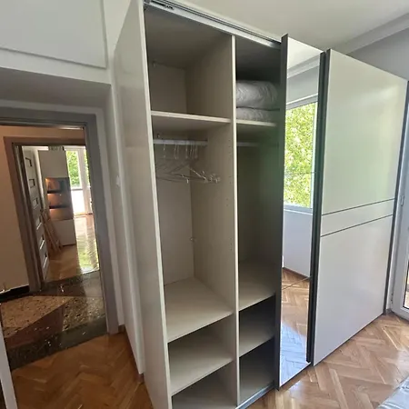 Pirin 30 2br In Citycenter * فارنا